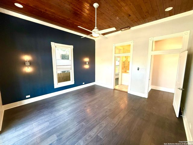 804 Dawson, San Antonio, TX 78202