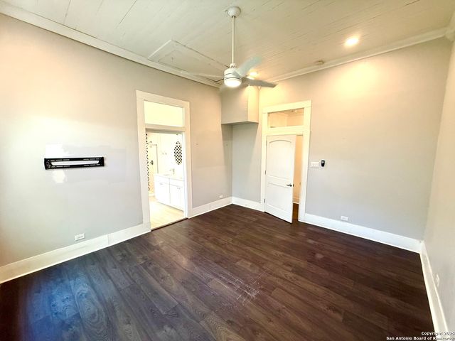 804 Dawson, San Antonio, TX 78202