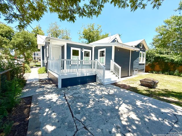 804 Dawson, San Antonio, TX 78202
