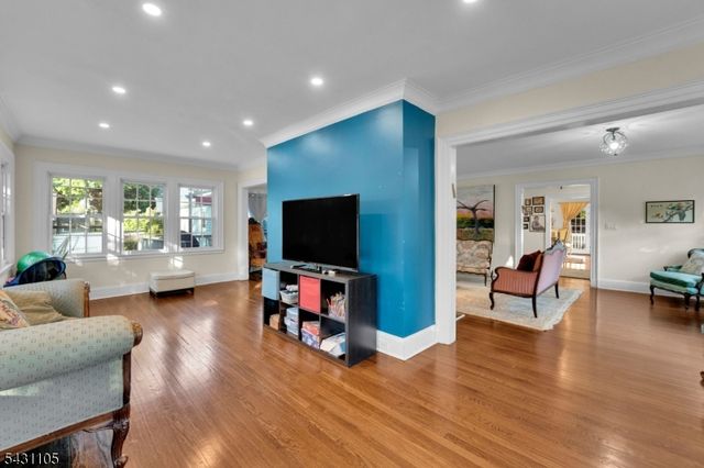 833 Salem Ave, Hillside Twp., NJ 07205