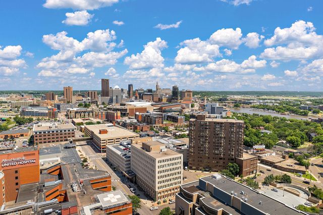 360 Sherman Street 1607, Saint Paul, MN 55102