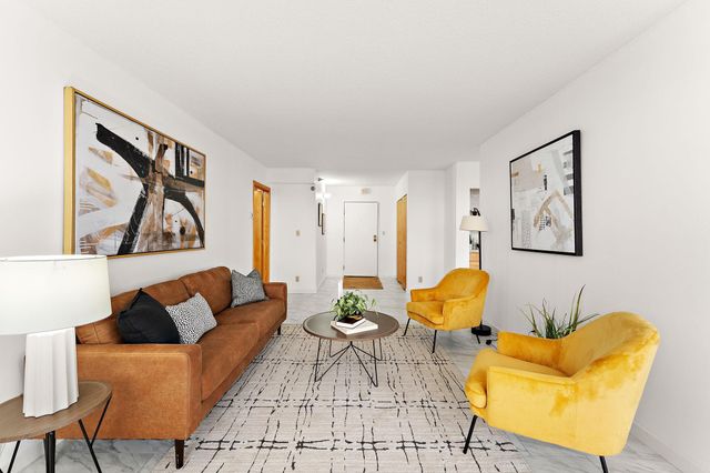 360 Sherman Street 1607, Saint Paul, MN 55102