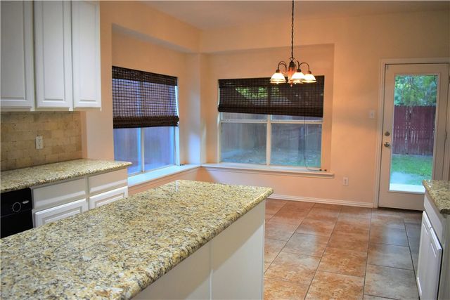 3821 Sandlin Street, Grapevine, TX 76092