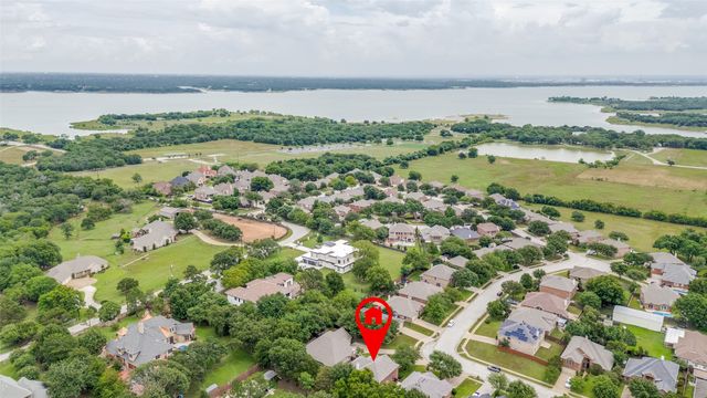3821 Sandlin Street, Grapevine, TX 76092