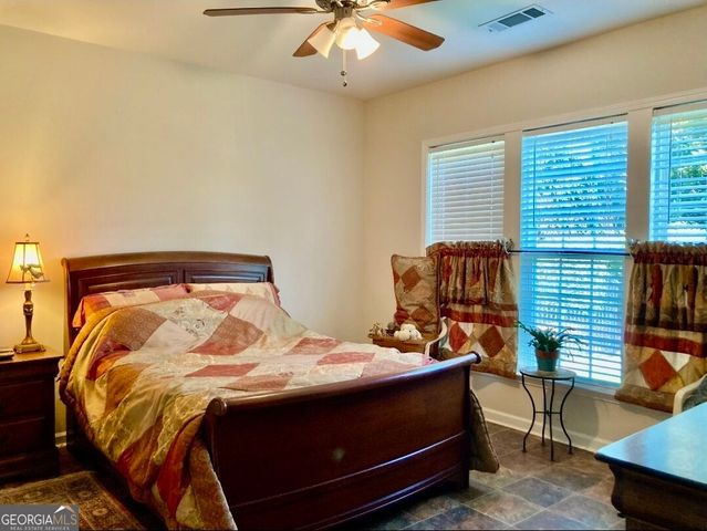 129 Plumleaf Court, Griffin, GA 30223