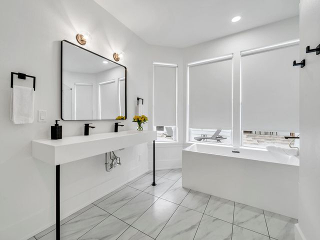 84 Mark Street, Destin, FL 32541