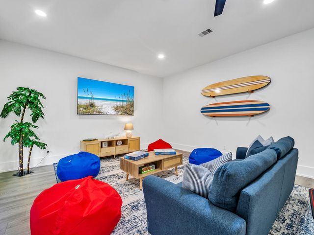 84 Mark Street, Destin, FL 32541