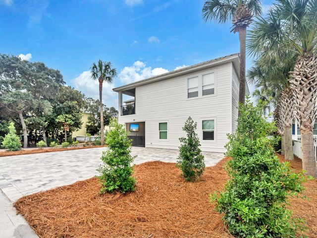 84 Mark Street, Destin, FL 32541