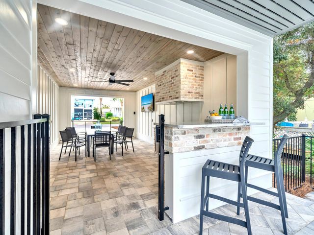 84 Mark Street, Destin, FL 32541