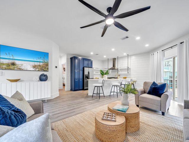 84 Mark Street, Destin, FL 32541