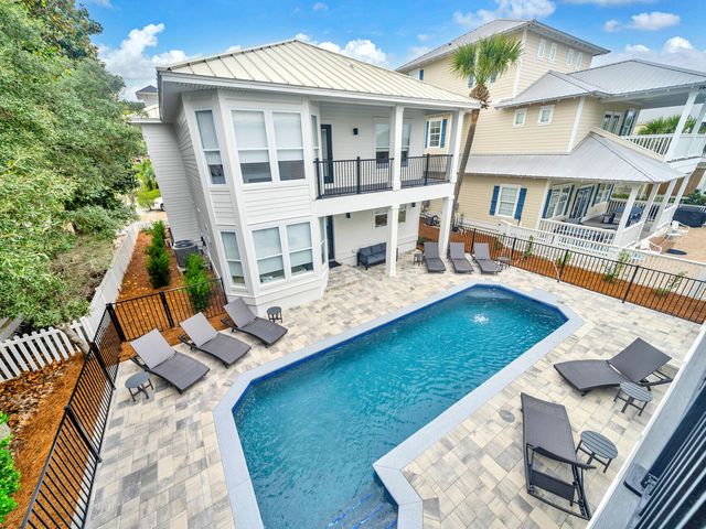 84 Mark Street, Destin, FL 32541