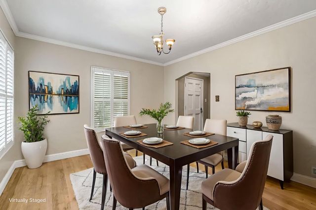 215 E Clinton Ave, Fresno, CA 93704