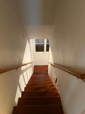 215 E Clinton Ave, Fresno, CA 93704