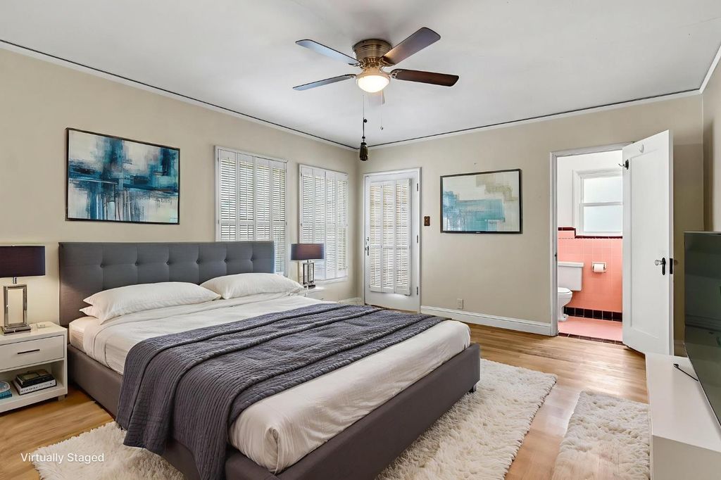 Image 21 of property listing at 215 E Clinton Ave, Fresno, CA 93704