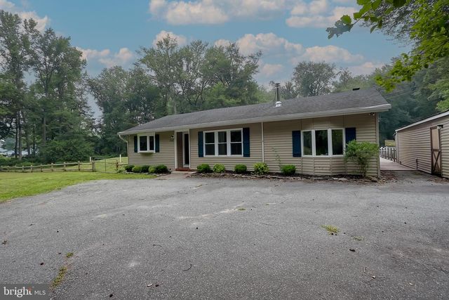 408 BURRS MILL RD, Southampton, NJ 08088