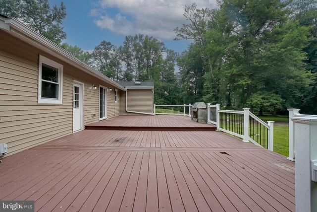 408 BURRS MILL RD, Southampton, NJ 08088