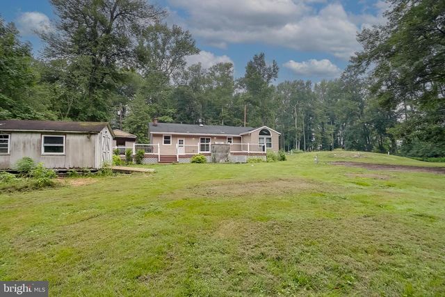 408 BURRS MILL RD, Southampton, NJ 08088