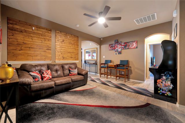 1413 Stone Mountain Parkway, Savannah, TX 76227