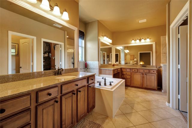 1413 Stone Mountain Parkway, Savannah, TX 76227