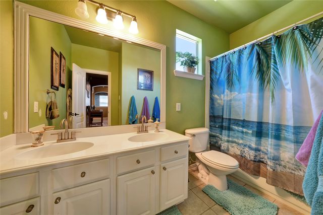 1413 Stone Mountain Parkway, Savannah, TX 76227