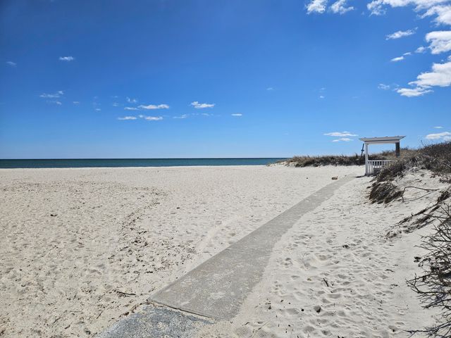170 Sturbridge Drive, Osterville, MA 02655