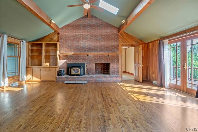 8294 Prestwick Drive, Manlius, NY 13104