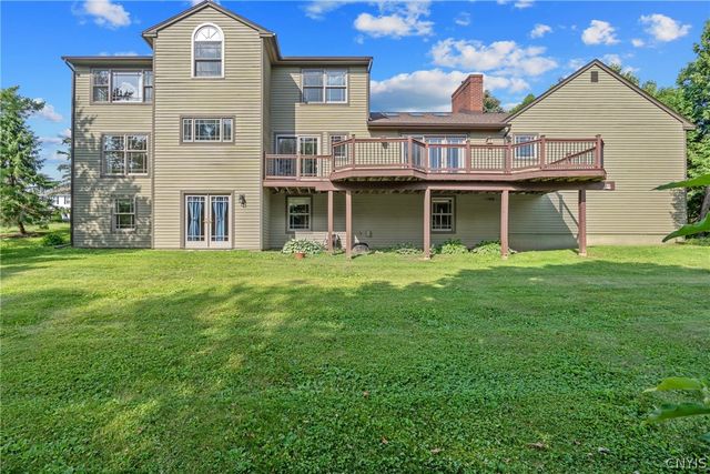 8294 Prestwick Drive, Manlius, NY 13104
