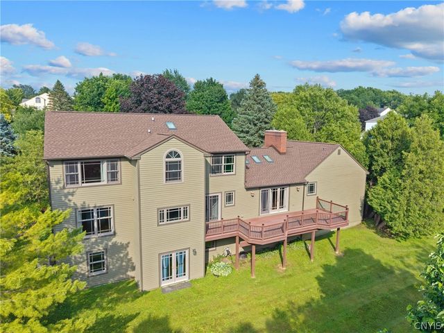 8294 Prestwick Drive, Manlius, NY 13104