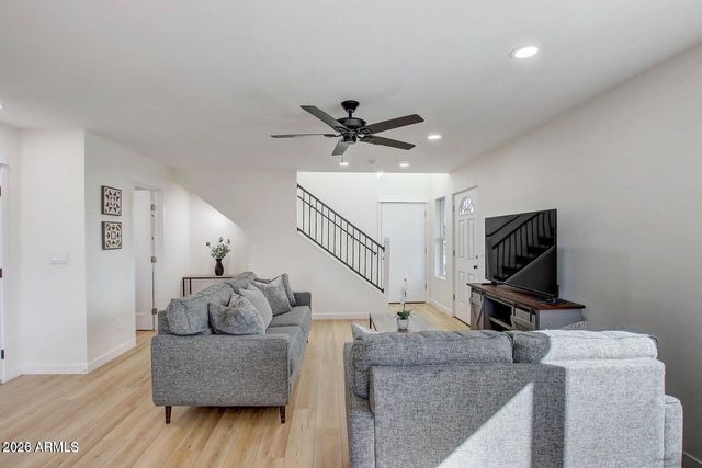 2509 E BROADWAY Road 2, Phoenix, AZ 85040