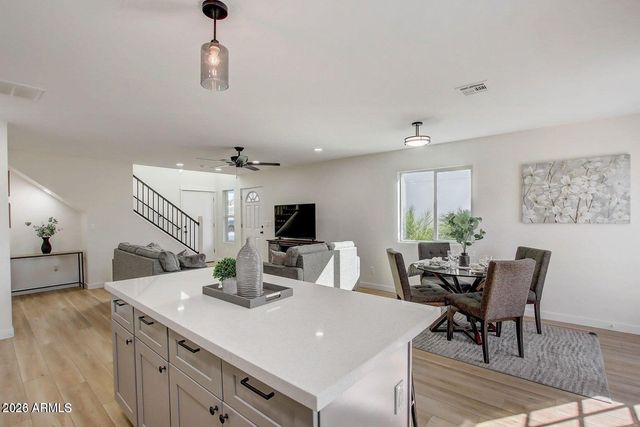 2509 E BROADWAY Road 2, Phoenix, AZ 85040