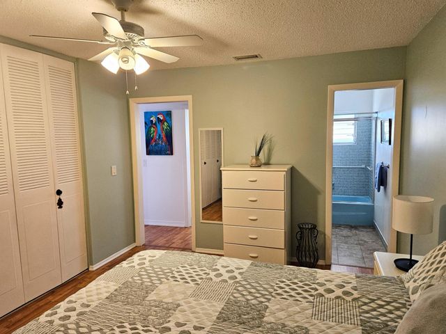 2572 E Emory Drive E I, West Palm Beach, FL 33415