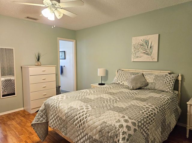 2572 E Emory Drive E I, West Palm Beach, FL 33415