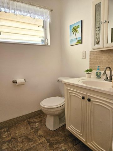 2572 E Emory Drive E I, West Palm Beach, FL 33415