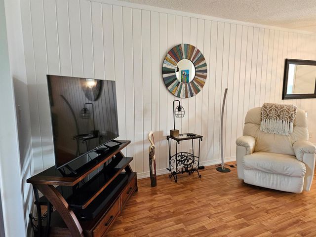 2572 E Emory Drive E I, West Palm Beach, FL 33415