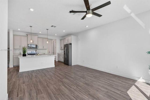 3574 NW Solange Ct, Jensen Beach, FL 34957