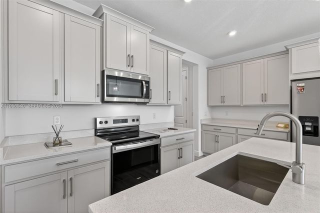 3574 NW Solange Ct, Jensen Beach, FL 34957