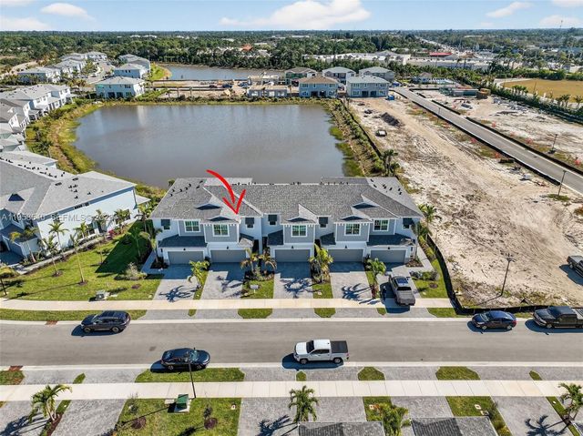 3574 NW Solange Ct, Jensen Beach, FL 34957