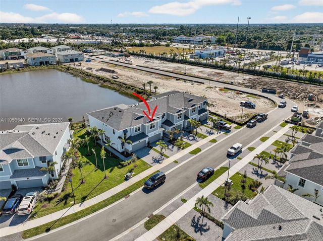 3574 NW Solange Ct, Jensen Beach, FL 34957