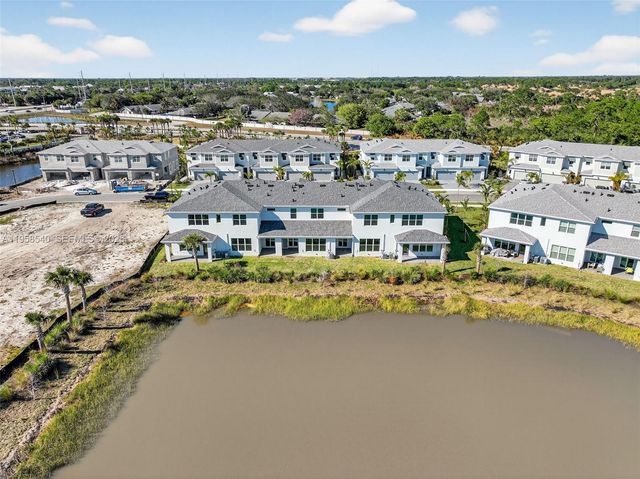 3574 NW Solange Ct, Jensen Beach, FL 34957