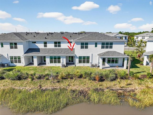 3574 NW Solange Ct, Jensen Beach, FL 34957