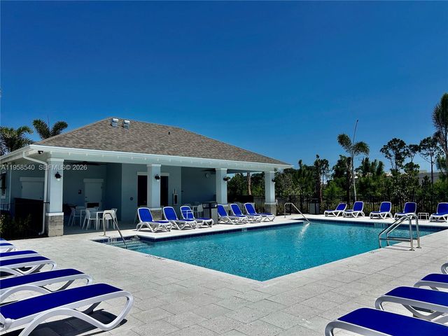 3574 NW Solange Ct, Jensen Beach, FL 34957