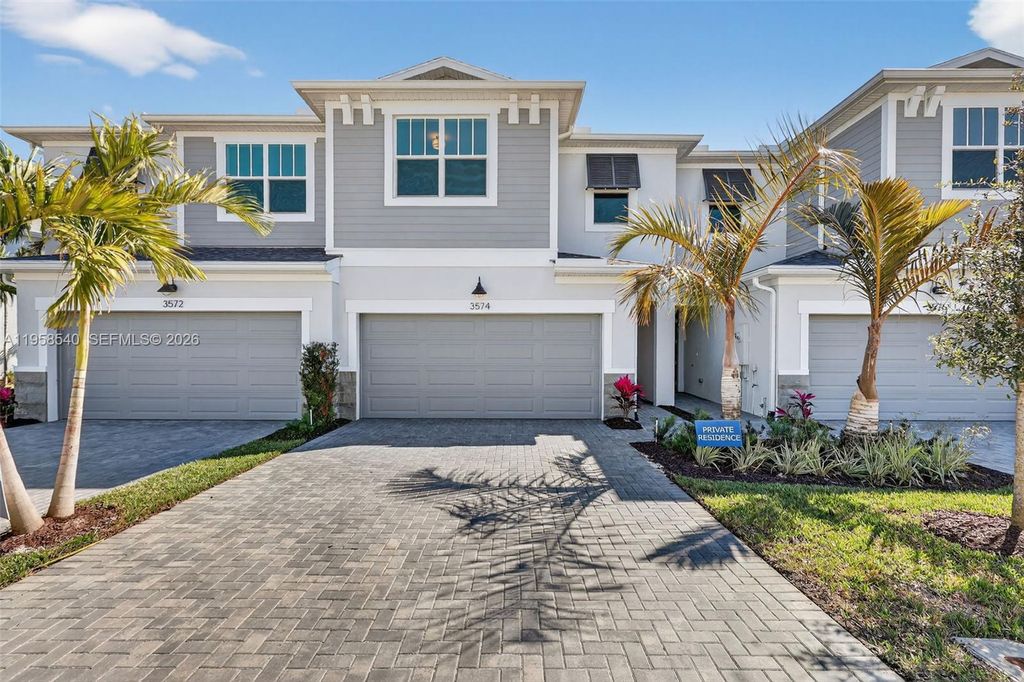 3574 NW Solange Ct, Jensen Beach, FL 34957