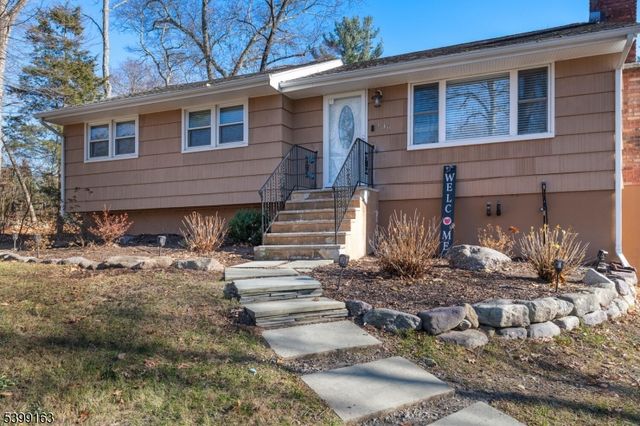 138 Ridge Rd, West Milford Twp., NJ 07480