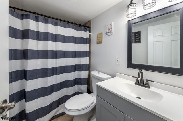 138 Ridge Rd, West Milford Twp., NJ 07480