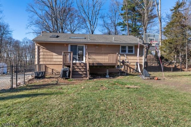 138 Ridge Rd, West Milford Twp., NJ 07480