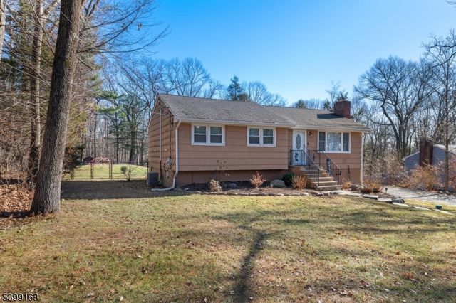 138 Ridge Rd, West Milford Twp., NJ 07480