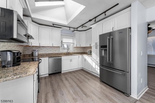 138 Ridge Rd, West Milford Twp., NJ 07480