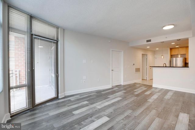 3600 S GLEBE RD #427W, Arlington, VA 22202