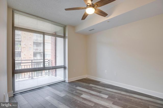 3600 S GLEBE RD #427W, Arlington, VA 22202