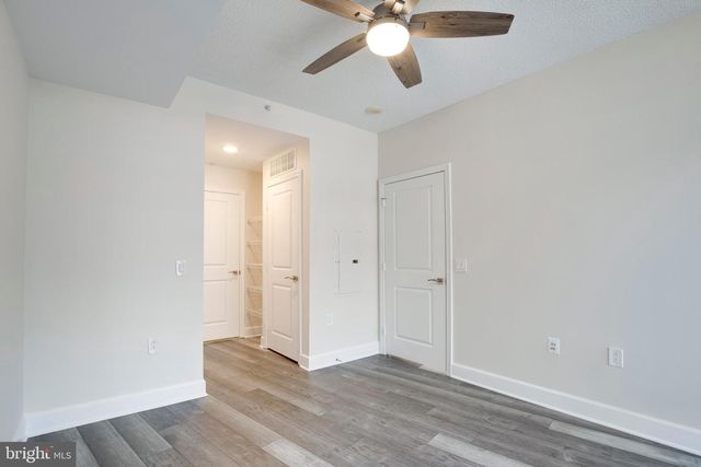 3600 S GLEBE RD #427W, Arlington, VA 22202